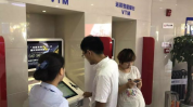 泰州支行小姐姐,服务热情，金融智慧闪耀